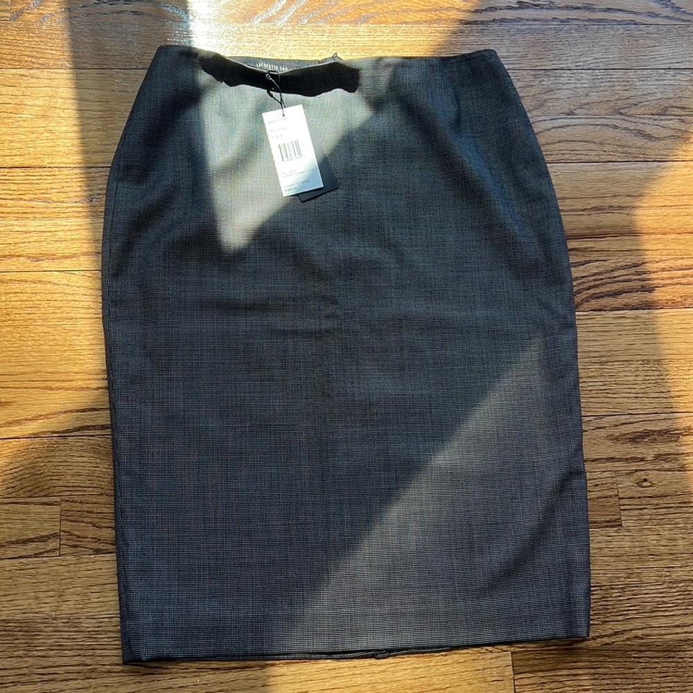 Classic career skirt, grey, high quality ultra fine wool, good for all seasons.